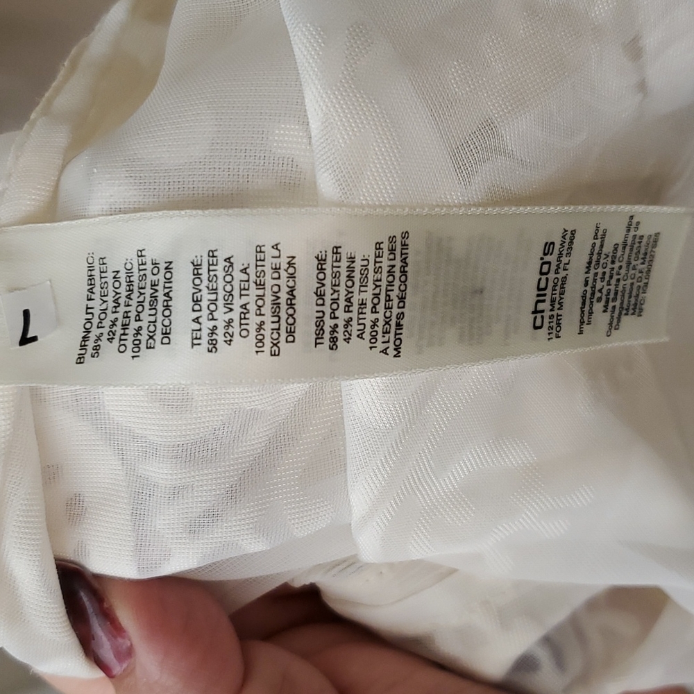 NWT Chico's Blouse71923 - Picture 9 of 11